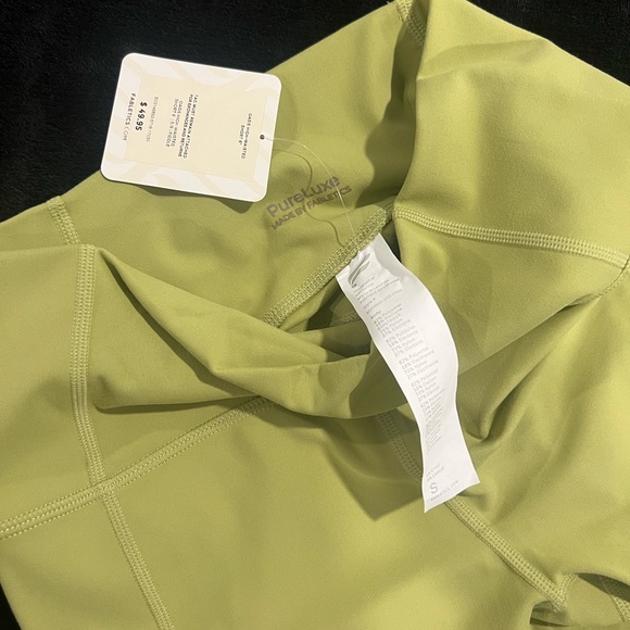 Fabletics pureluxe high waisted 6” short - Picture 5 of 6